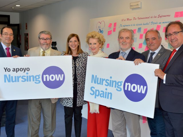 José Luis Cobos (CGE), Francisco J. Milla (Urología), Adelaida Zabalegui (Nursing Now), Pilar Fernández (CGE), Juan A. Astorga (Colegio Enfermería Málaga), Jacinto Escobar (Colegio Enfermería Granada), Rafael Lletget (CGE)