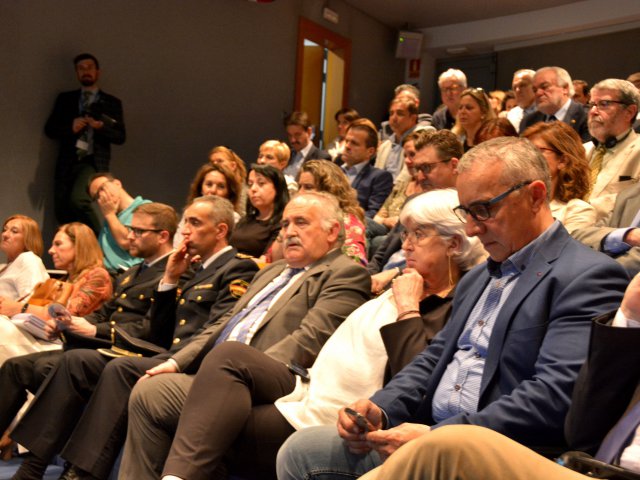 Interlocutor policial sanitario (Policía Nacional), Francisco Mejías (Asoc. Esp. Enfermería de Salud Mental), Esperanza Ferrer (Nursing Now Valencia) y Juan José Tirado (Colegio Enfermería Valencia)