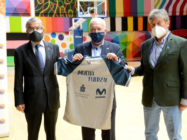 Miguel Ángel Bufalá, presidente de Movistar Estudiantes; Florentino Pérez Raya, presidente del Consejo General de Enfermería y Fernando Galindo, presidente de la Fundación Estudiantes.