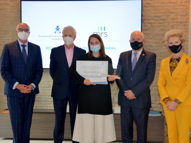 Carmen Rumeu, directora de enfermería de la Clínica Universidad de Navarra, recogió el décimo premio al centro con mejor reputación para los gestores de enfermería