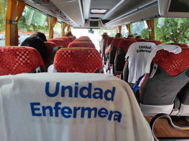 Interior de un autobus con destino Madrid