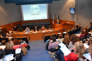Los expertos apuestan por administrar vacunas tetravalentes de meningococo en lactantes y aumentar la tasa de protección neumocócica en mayores