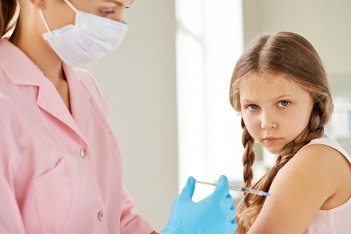 Los profesionales sanitarios pueden vacunar a los menores aunque los padres se opongan