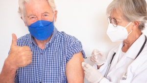 Nuevas recomendaciones para enfermeras sobre la vacunaci&oacute;n en personas adultas en grupo de riesgo