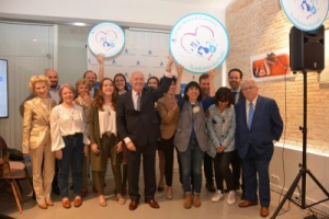“Tu enfermera deja huella” da voz a los pacientes en una ambiciosa campaña que visibiliza la labor de las enfermeras