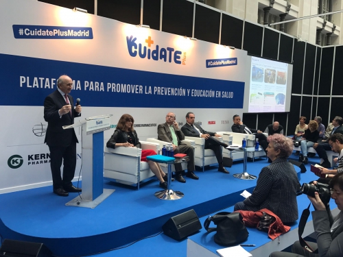 González Jurado demanda “coraje político” para cambiar a un sistema viable basado en el cuidar