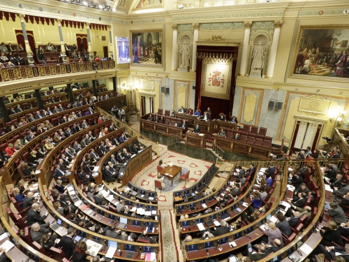 El Congreso de los Diputados aprueba que los sanitarios sean considerados autoridad pública