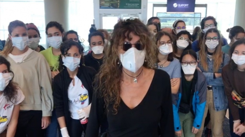 Las 45 enfermeras voluntarias atrapadas en Ecuador por el coronavirus regresan a España
