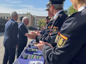 El Observatorio de Agresiones del CGE recibe la medalla al mérito policial con distintivo blanco de la Policía Nacional