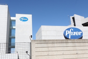 Pfizer asegura que su vacuna contra el COVID-19 es eficaz «en más del 90%»