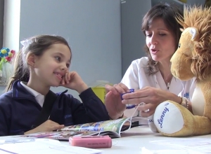 La Comunidad de Madrid implantará la figura de la enfermera escolar para alumnos con necesidades especiales