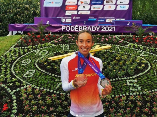 Laura García-Caro
