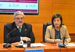 Pedro Mas, decano de la Facultad de Ciencias y Artes, y Carmen Gutiérrez, coordinadora de las Jornadas