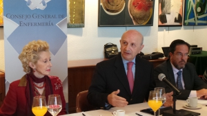 El Consejo General de Enfermería anuncia acciones legales contra el Consejo de Médicos por sus ofensas a la profesión