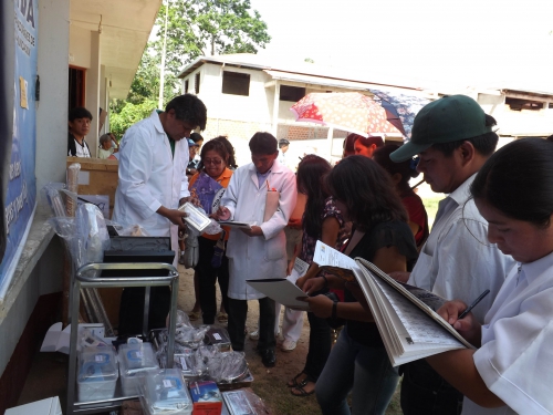 El proyecto “Ixiamas sana e intercultural”, dedicado a mejorar el sistema público de salud de esta población de Bolivia, recibe la visita de la Aecid