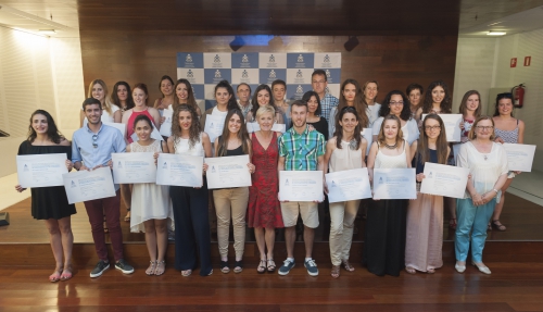 Los nuevos enfermeros guipuzcoanos se comprometen públicamente con el Código Deontológico de su profesión