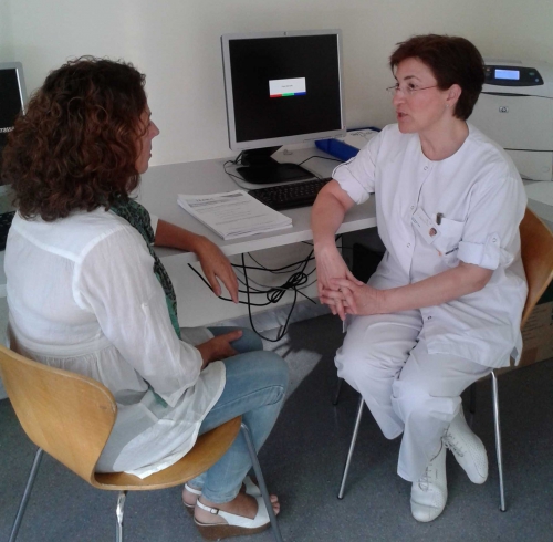 Enfermeras de Atención Primaria elaboran una guía para mejorar la escucha a los pacientes