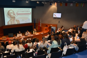 Liderazgo, empoderamiento y ejercicio libre de la profesión son los pilares de la enfermería en los cuidados de la piel