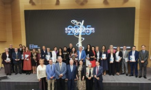 Cinco enfermeras referentes, reconocidas en los III Premios Nacionales de Enfermería del CGE