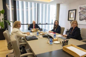 La escasez de matronas y las guías de prescripción enfermera, prioridades para FAME y el CGE